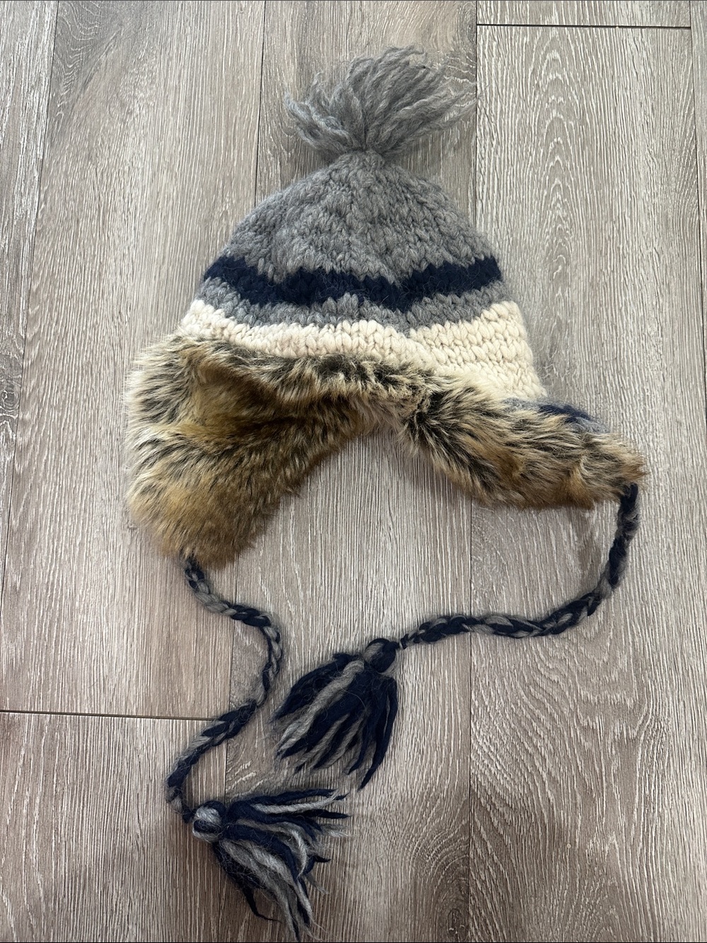 American Eagle Outfitters Gray Cream & Navy Faux Fur Earflap Pom Hat